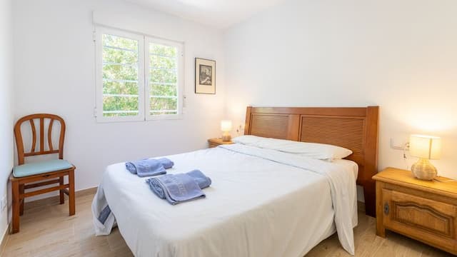 Niedawno odnowiony apartament na parterze, zaledwie kilka kroków od plaży Arenal w Jávea
