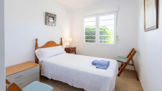 Niedawno odnowiony apartament na parterze, zaledwie kilka kroków od plaży Arenal w Jávea