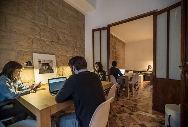 Przestronny dom przeznaczony na hostel w centrum Jávei, Alicante