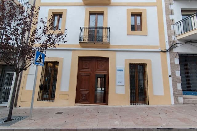 Przestronny dom przeznaczony na hostel w centrum Jávei, Alicante