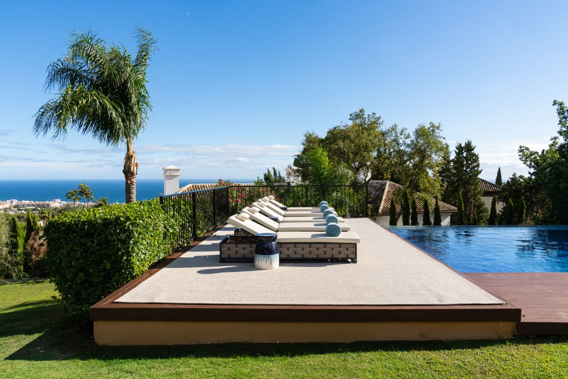 Villa en alquiler en Cascada de Camoján, Marbella