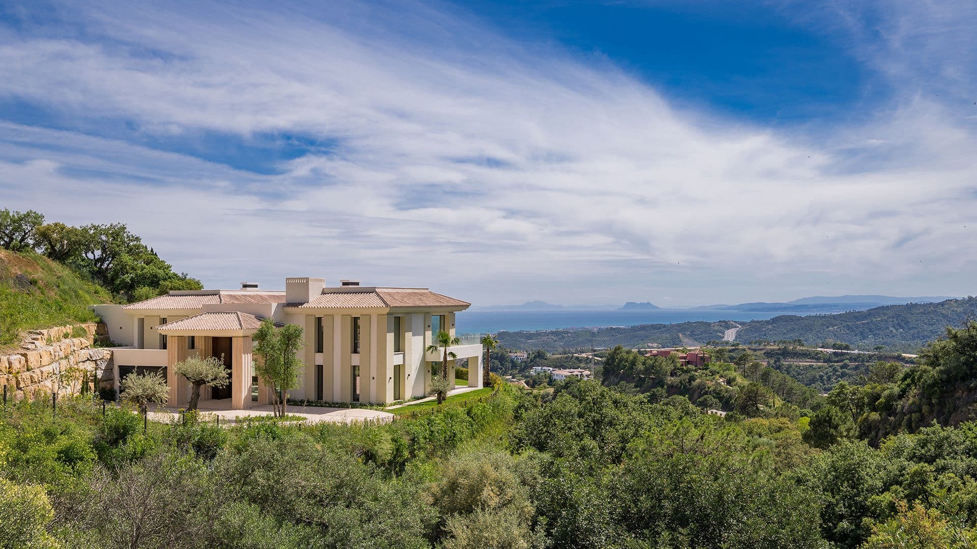 Villa with panoramic views in Marbella Club Golf Resort.